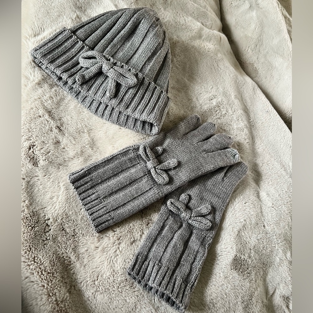 kate spade Gray Knit Hat and Gloves Set